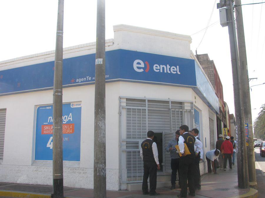 Delincuentes hurtan celulares de Entel valorizados en más de US$5 mil