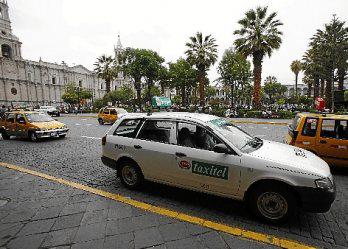 Policía identifica 1,500 taxis informales