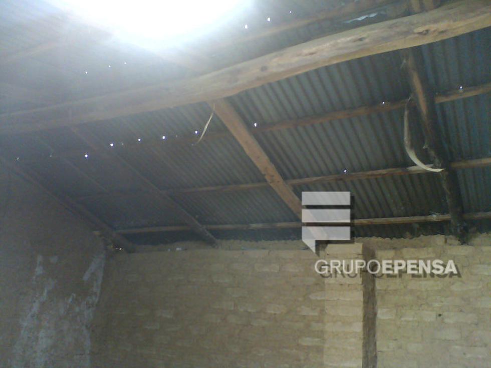 250 alumnos estudian en aulas de triplay (FOTOS)