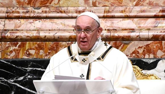 El papa Francisco aseveró que “toda persona descartada es un hijo de Dios”, a pocas horas de que el Senado de Argentina vote un proyecto de ley para legalizar el aborto. (Vincenzo PINTO / POOL / AFP).
