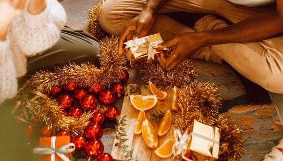 Si quieres que tu casa se impregne más del espíritu navideño, aplica estos trucos caseros para tener un olor especial en ella. (Foto: ROMAN ODINTSOV /Pexels)