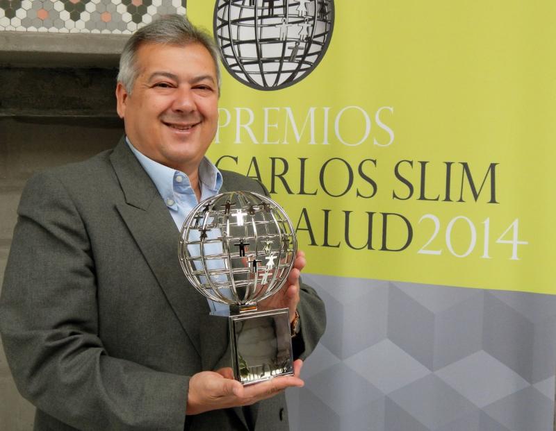 Médico peruano gana premio internacional