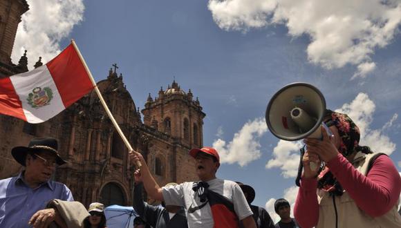 Paro de 48 horas deja cinco heridos en Cusco