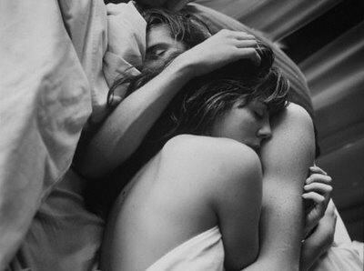 Estudio afirma que los hombres no pagan por sexo, sino por afecto