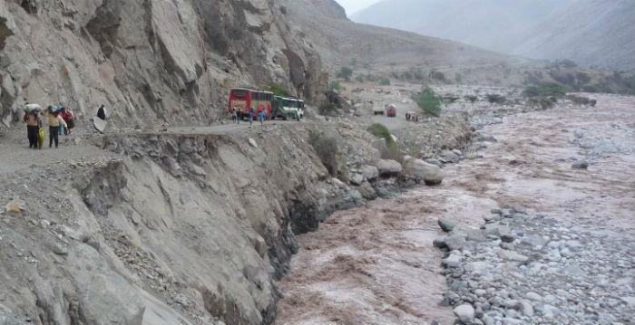 Castrovirreyna afectada por derrumbes