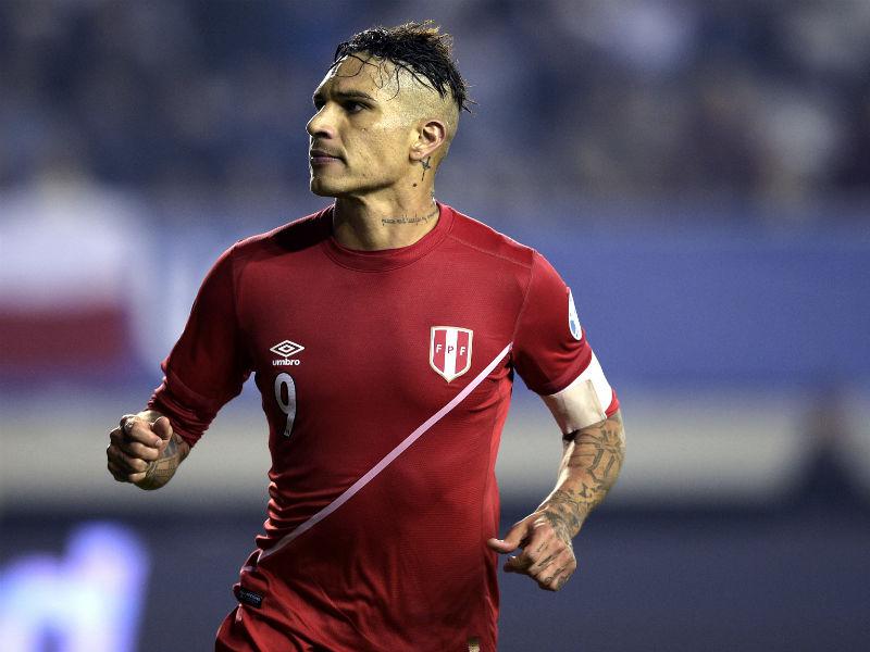 Estadio en Puno llevará el nombre de Paolo Guerrero