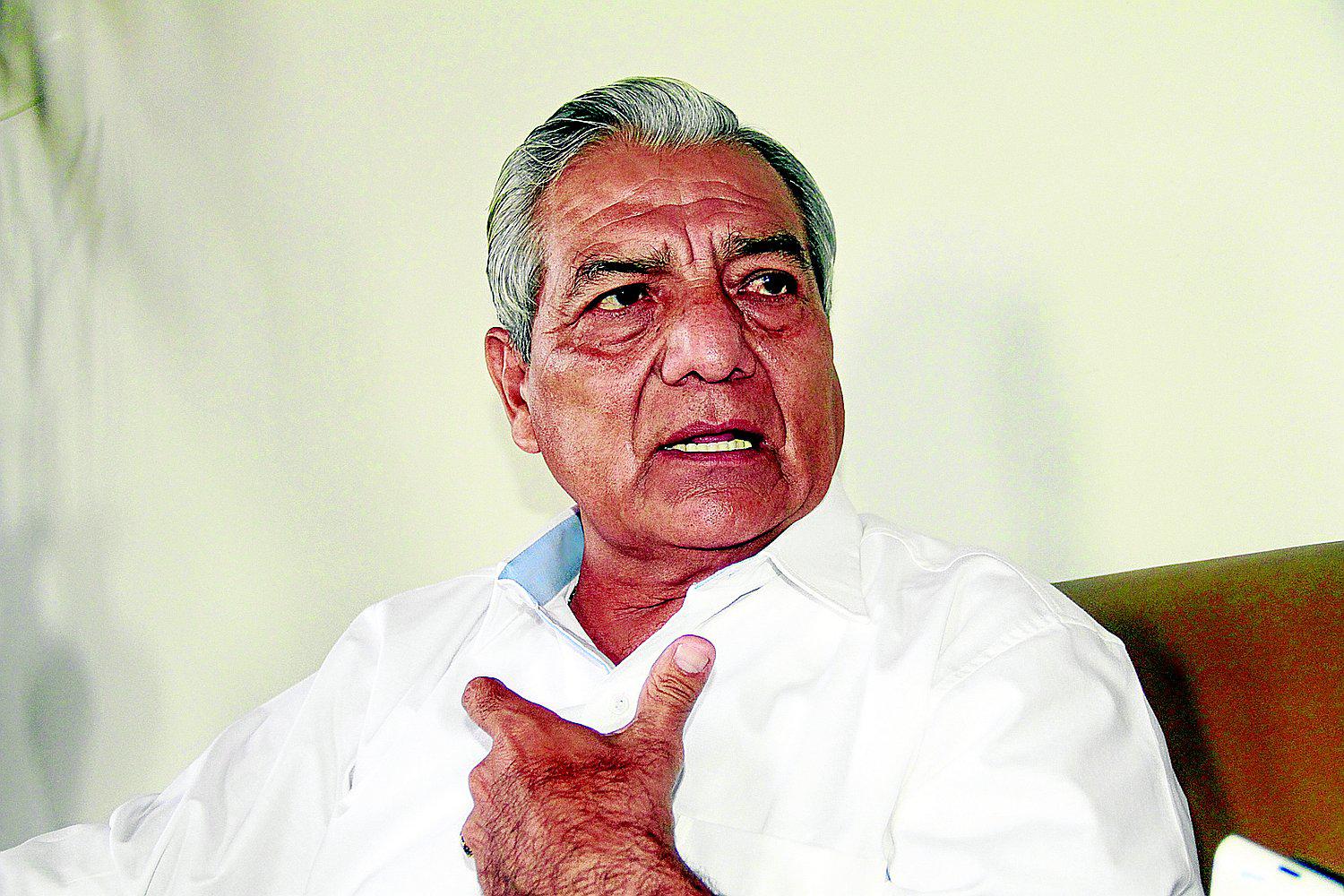 Elidio Espinoza a transportistas: “No son niños para no saber lo que firmaron”