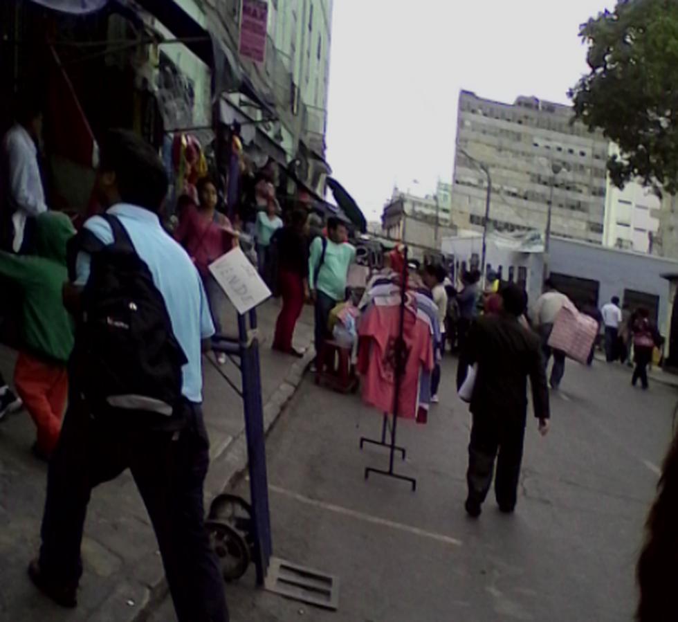 Piden a Villarán erradicar comercio ambulatorio en Cercado de Lima