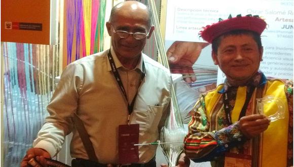 Artesano huancaíno Inventa telar para ciegos y gana premio nacional