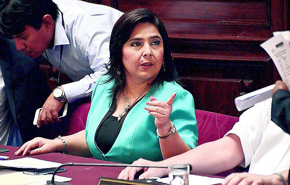 Ana Jara es implicada en compra de canales