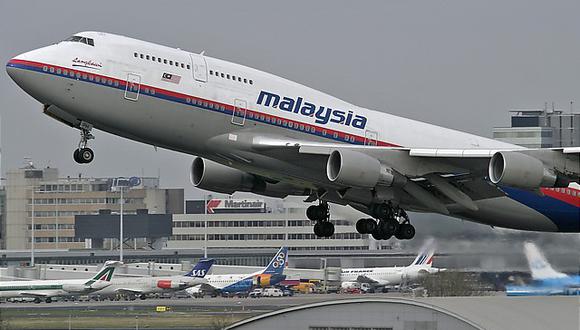 Dos pasajeros del avión Malasia Airlines habrían viajado con pasaportes falsos