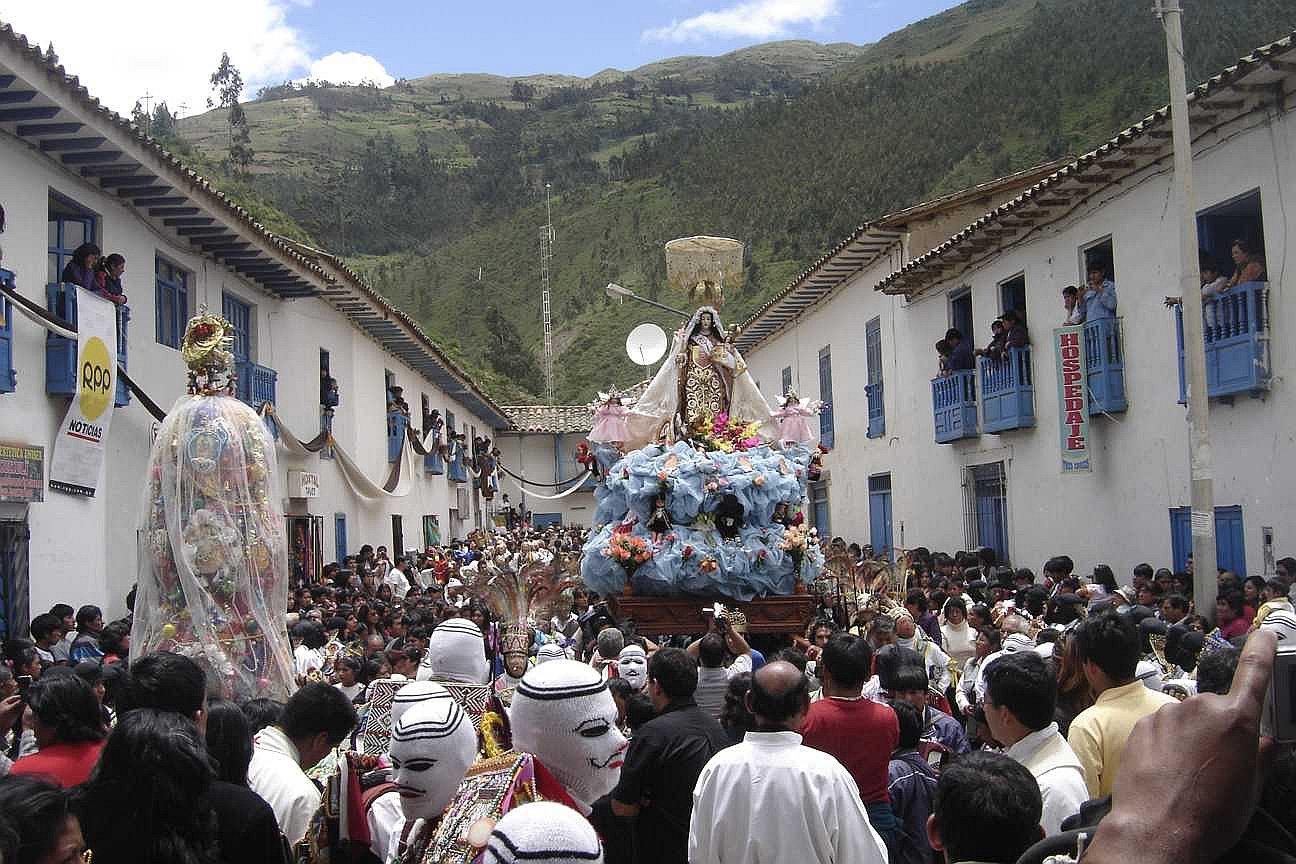 Piura: Llega Virgen del Carmen de Huancabamba en peregrinación