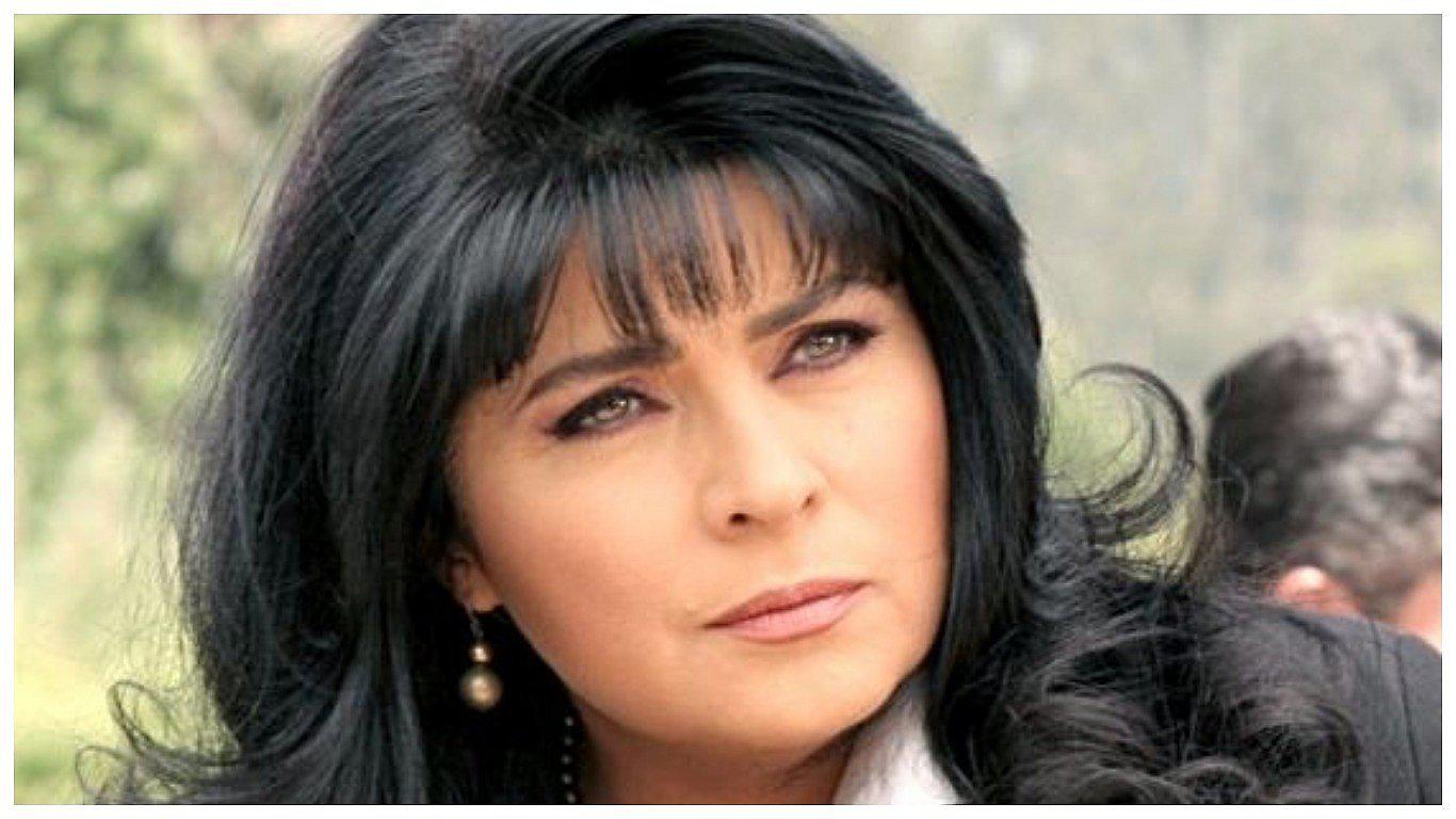 ​Victoria Ruffo revela foto familiar pero sin el hijo que tuvo con Eugenio Derbez