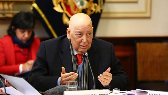Constitucionalista Enrique Bernales fallece a los 78 años 