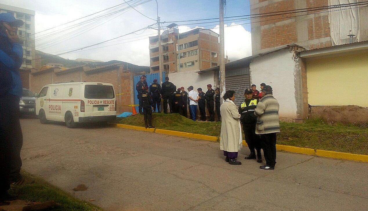 Hombre muere de un disparo en la cabeza en Cusco 