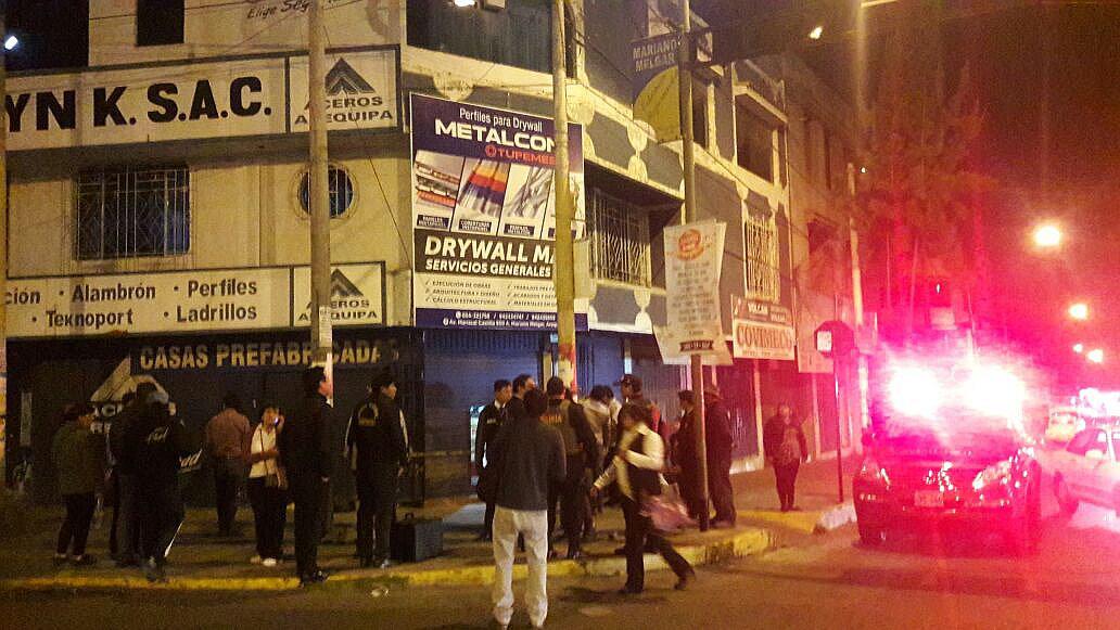 Delincuentes armados se llevan 35 mil soles de ferretería