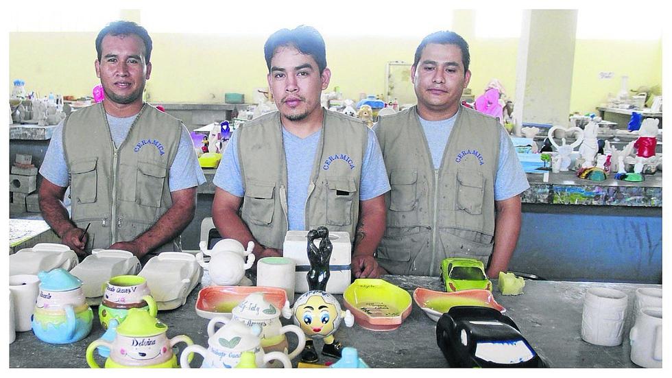 Internos del penal El Milagro trabajan en talleres para generar ganancias (FOTOS)