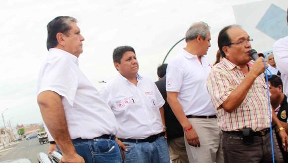 Alan García se molesta por escasa concurrencia a mitin en Chimbote (VIDEO)