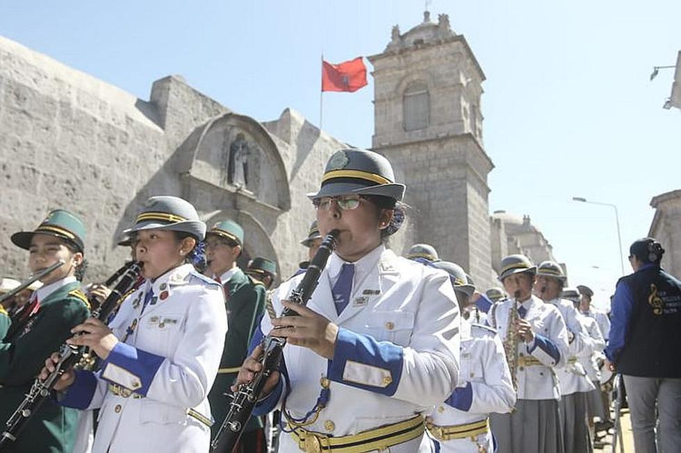 ​Piden protección de Arequipa a la virgen de la Asunción (FOTOS)