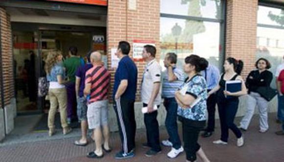Desempleo en España sigue aumentando: 24,63 %