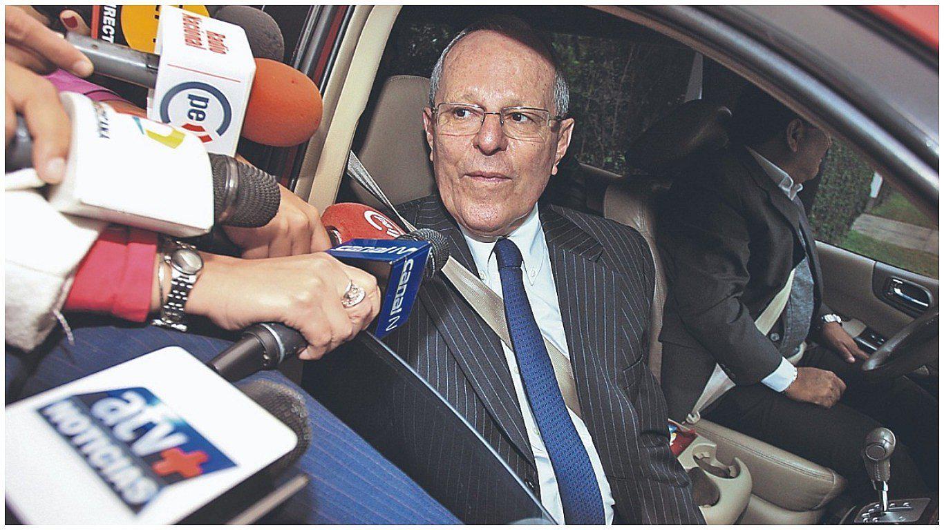 PPK autorizó firma de contratos petroleros antes de presentar su renuncia 