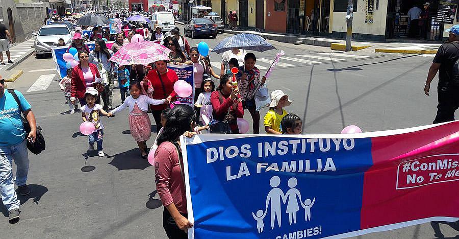 Padres convocan marcha “Con mis hijos no te metas” para este viernes