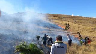 Fuego consume vegetación en dos distritos de Huancavelica