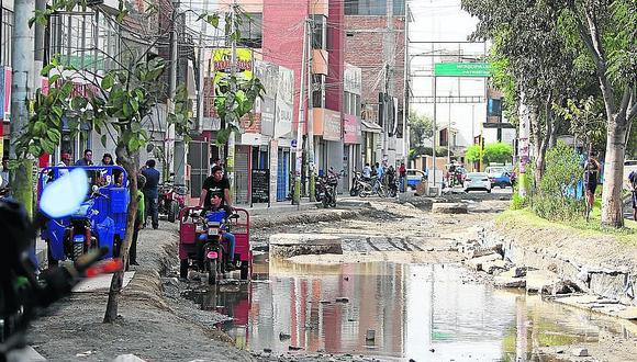 Autoridades electas cuestionan daños en calles de distritos de Arequipa
