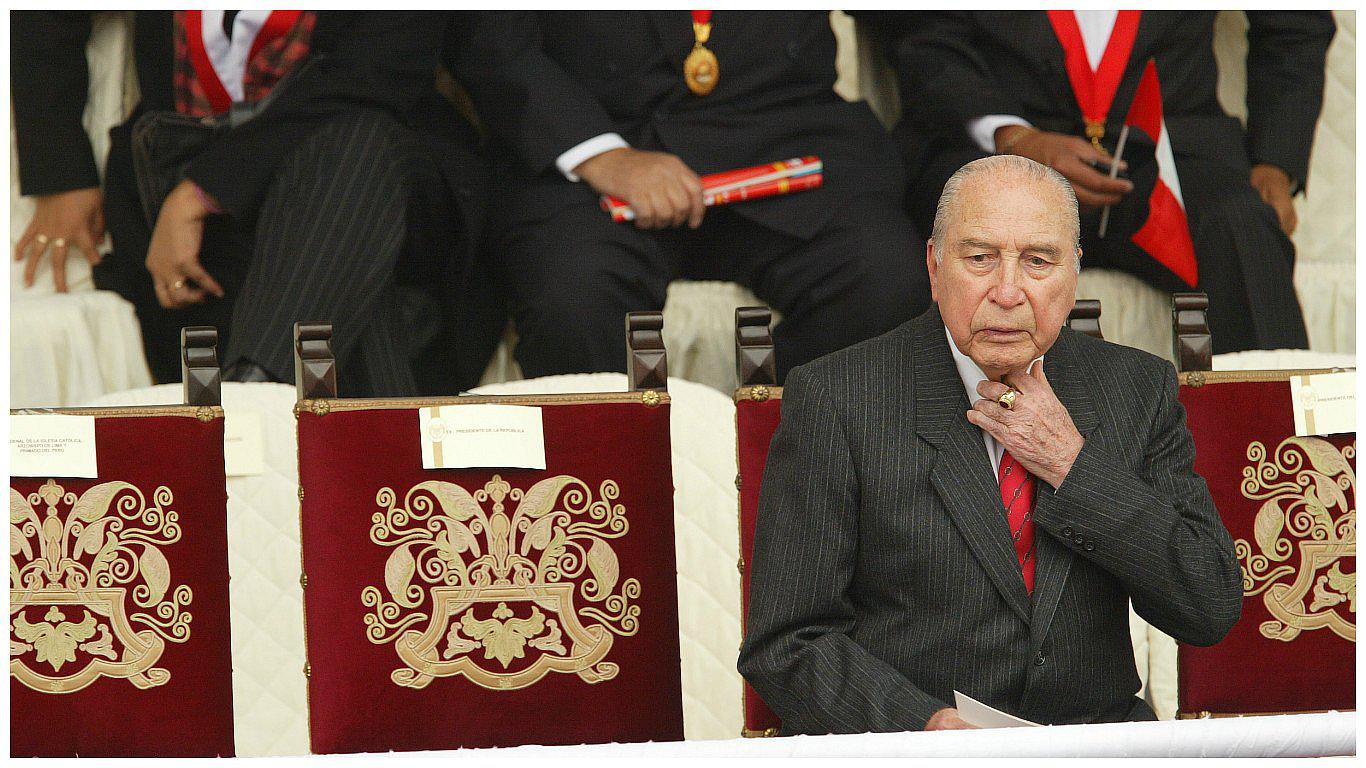 Condenan a cadena perpetua a Morales Bermúdez en Italia