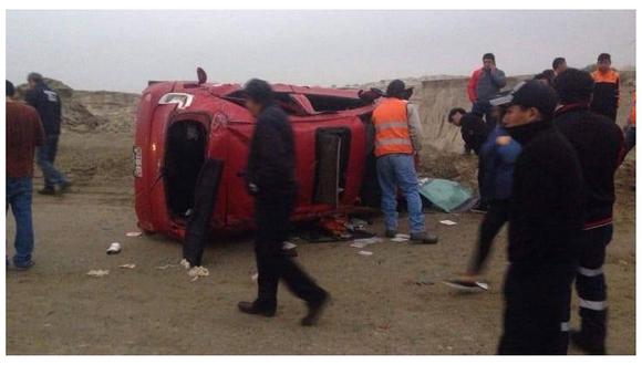 Un automóvil que se dirigía a Talara se despista y fallece un trabajador chiclayano