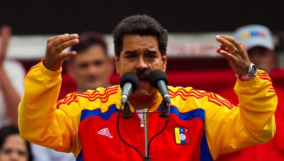 Gobierno venezolano cierra radio por "llamar a la rebelión"