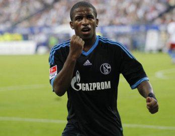 Jefferson Farfán anotó y dio triunfo al Schalke 04