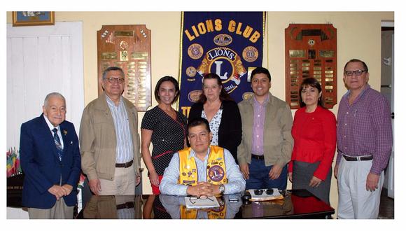 Roberto Valdivia asume presidencia de Club de Leones de Trujillo