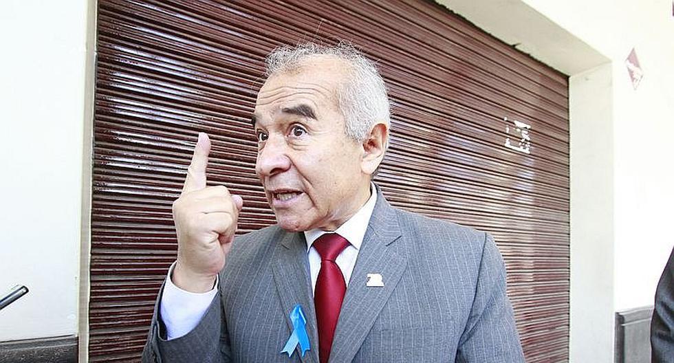 Rondón a René Flores: “Tienen la costumbre de retirar directores ...