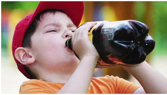​OMS pide nuevos impuestos a bebidas azucaradas para frenar la obesidad