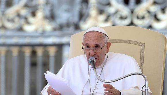 Papa Francisco critica el machismo y denuncia la comercialización del cuerpo femenino