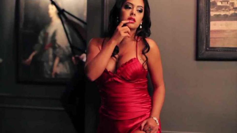 Larissa Riquelme realiza última sesión de imágenes atrevidas