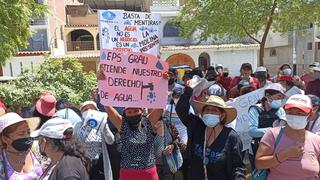 Moradores de 10 asentamientos protestan en la EPS Grau por falta de agua potable