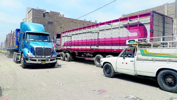 Restringen tránsito de 500 camiones en Moshoqueque