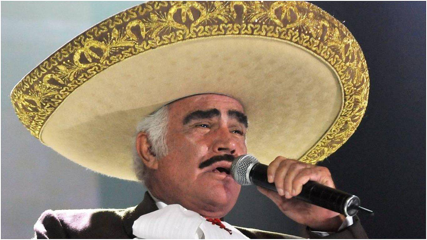 Madre de donadora de órganos exige disculpas de Vicente Fernández tras comentario homofóbico 