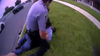 “No puedo respirar”, suplica afroamericano y policía responde un “no me importa” en video grabado en 2019