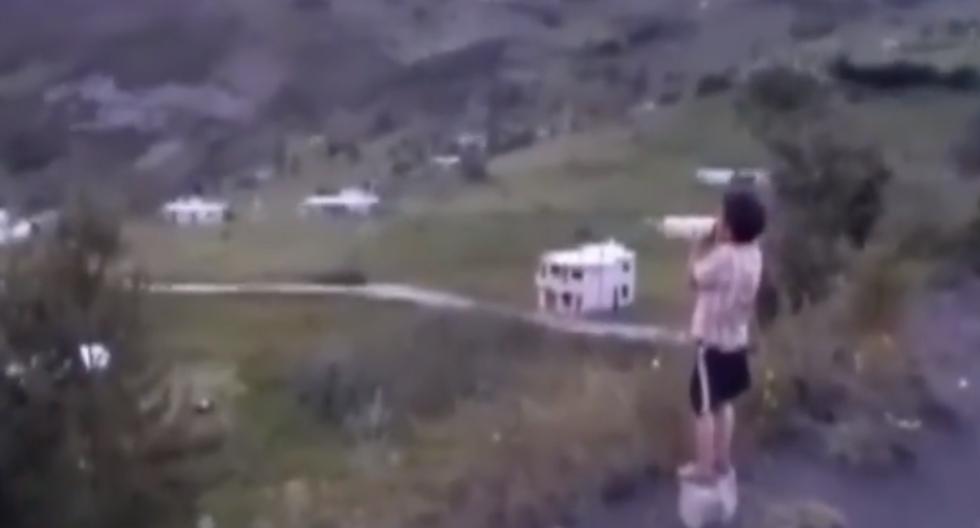 Cajamarca: Niño de 4 años informa a vecinos sobre el COVID-19 con una bocina casera.