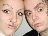 "Mujer vampiro" y "Caníbal" se conocen en hospital y se enamoran