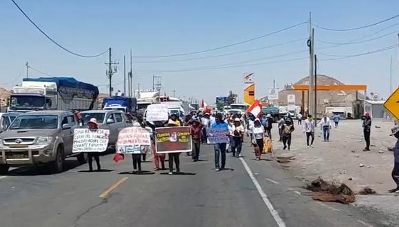 Diferentes tramos de La Panamericana Sur fueron bloqueados por manifestantes