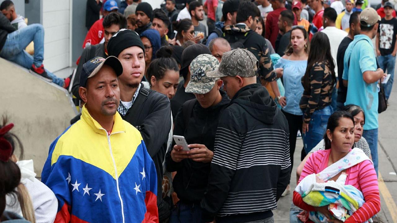 Venezolanos solo podrán ingresar con pasaporte y visado correspondiente a Perú 