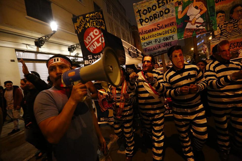 Marcha contra la corrupción: Así se desarrolló la protesta por la crisis en sistema judicial (FOTOS)