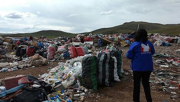 Preparan denuncias por dejar basura en botadero de Cacharani Puno