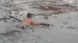 España: perro atrapado en un estanque de agua helada fue rescatado por la Guardia Civil (VIDEO)
