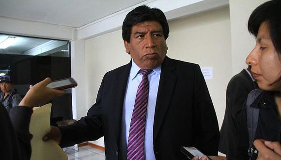 Isidro Flores dice que entrega de Setare tendría un manejo político