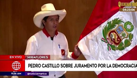 Castillo firmó compromisos por la democracia y el respeto a las instituciones. (América TV)